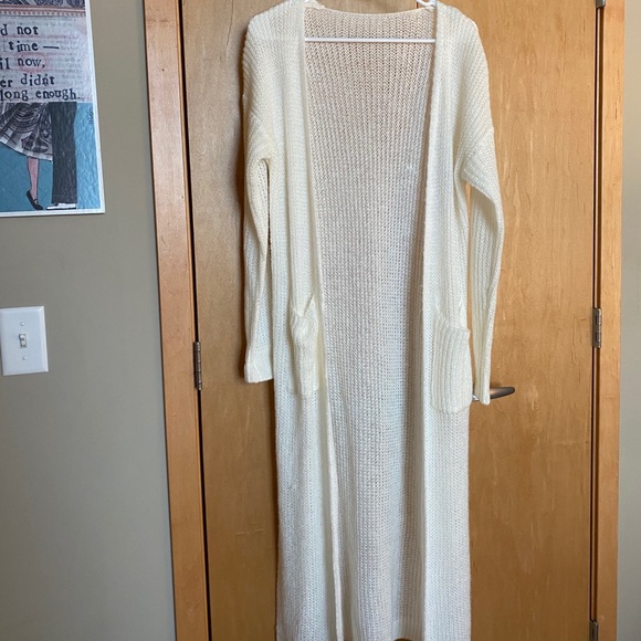 CREAM DUSTER SWEATER - Picture 2 of 3
